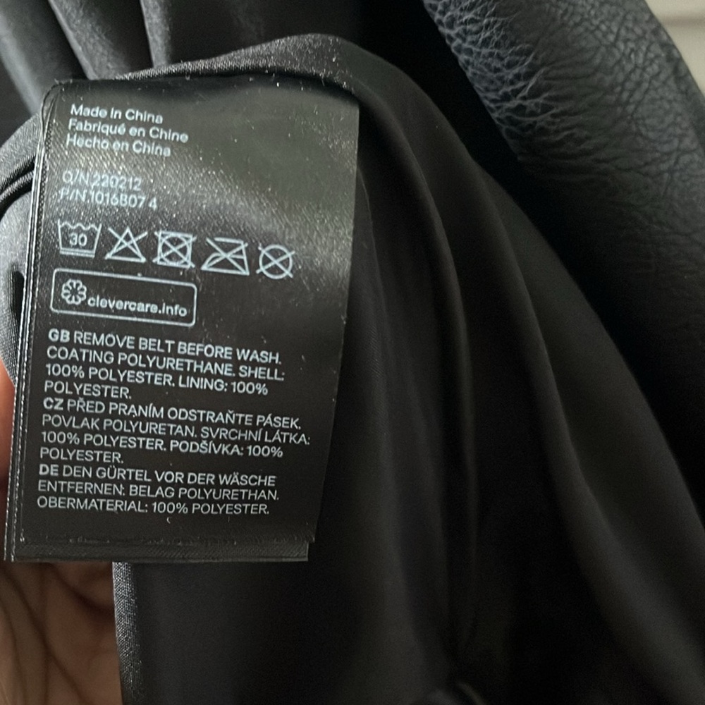 BRAND NEW (NWT) H&M Black Vegan Leather Jacket - Picture 4 of 11